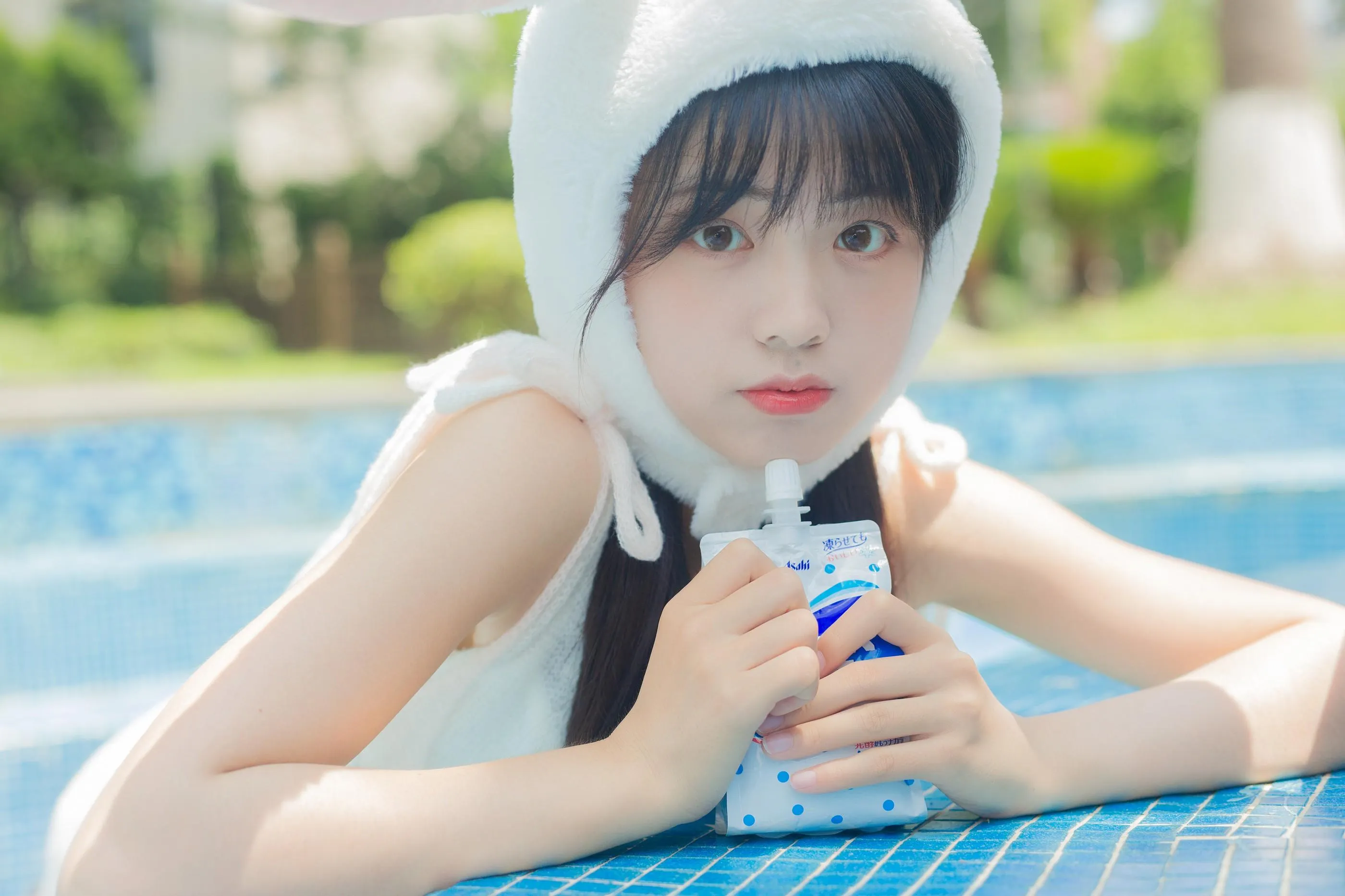 [YITUYU艺图语]2022.07.09 夏日泳池的兔子 可爱泡泡呀 [36P]插图9